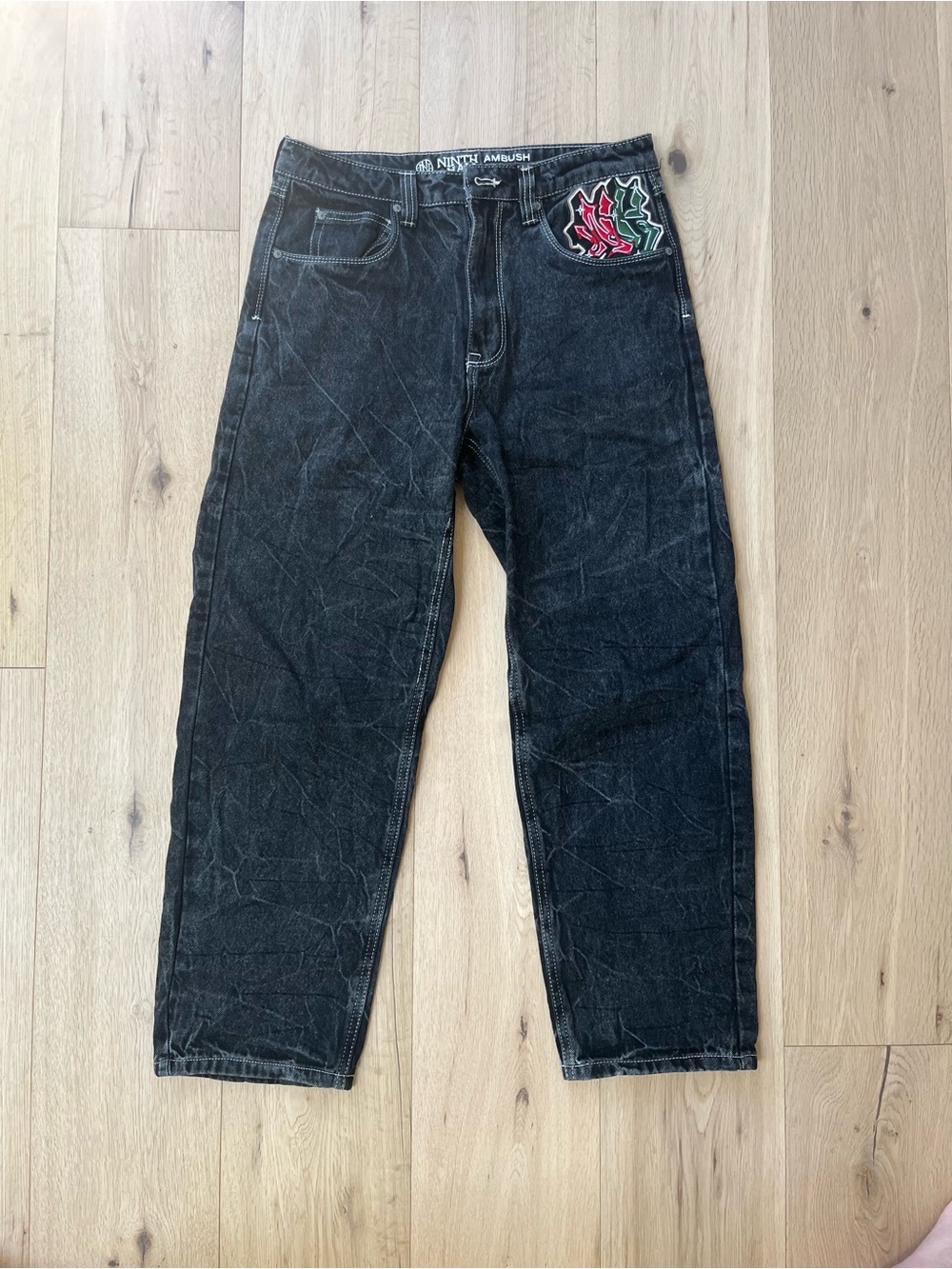 Zumiez Black Relaxed Men's Jeans with Embroidered Pocket Patch